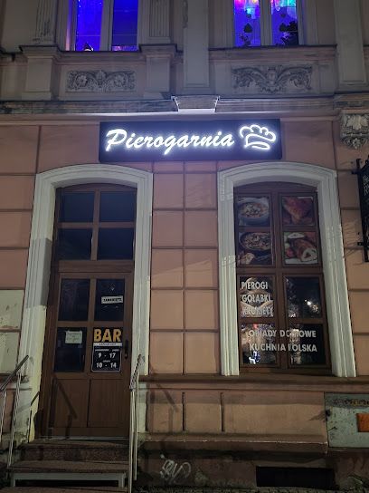 Pierogarnia, okolice dworca Brzeg