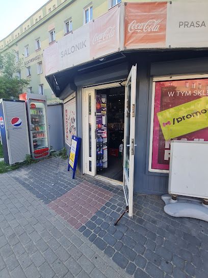 Sklepik osiedlowy, sklep przy dworcu Bydgoszcz Leśna