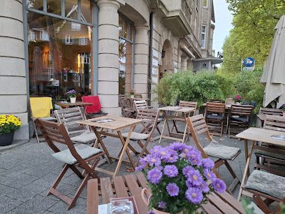 Templum Café & Bar, okolice dworca Basel SBB