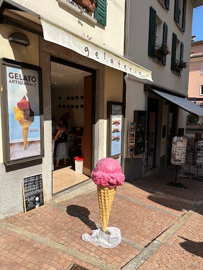 Gelateria Il Cannolo Sua Eccellenza, okolice dworca Lugano