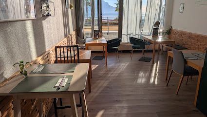 BAO LAB+, okolice dworca Montreux