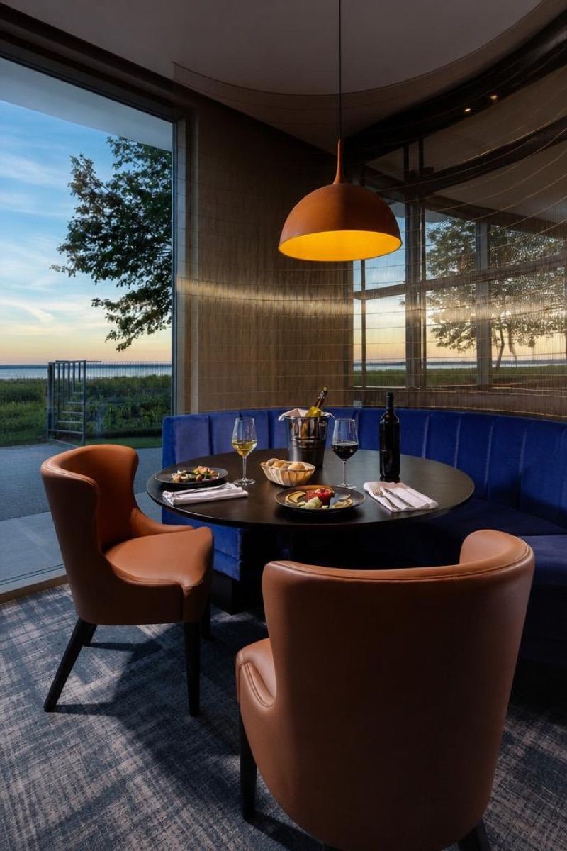 Restauracja Mikroklimat, okolice dworca Chałupy