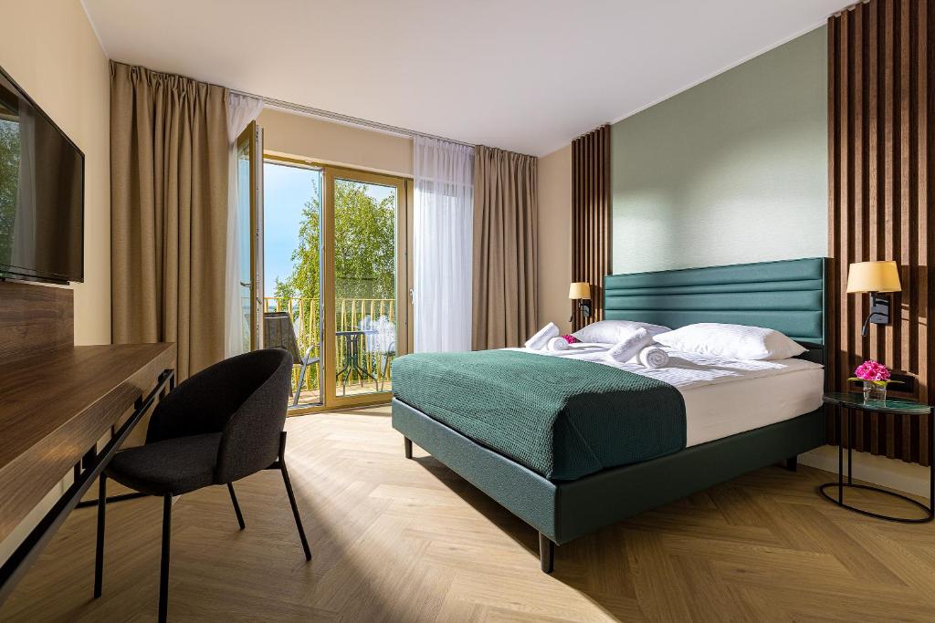 Hotel Meridian, nocleg blisko dworca Chałupy