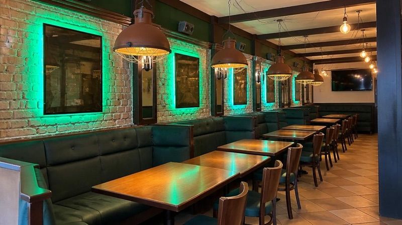PUB KOMITYWA, okolice dworca Chodzież