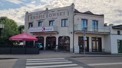 Piekarnia i Cukiernia Kropek, okolice dworca Czersk