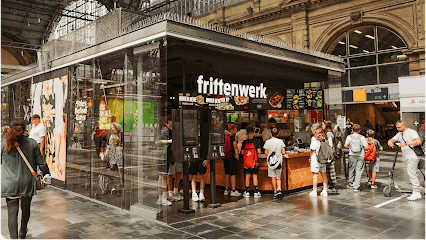 Frittenwerk Frankfurt Hbf, okolice dworca Frankfurt (Main) Hauptbahnhof