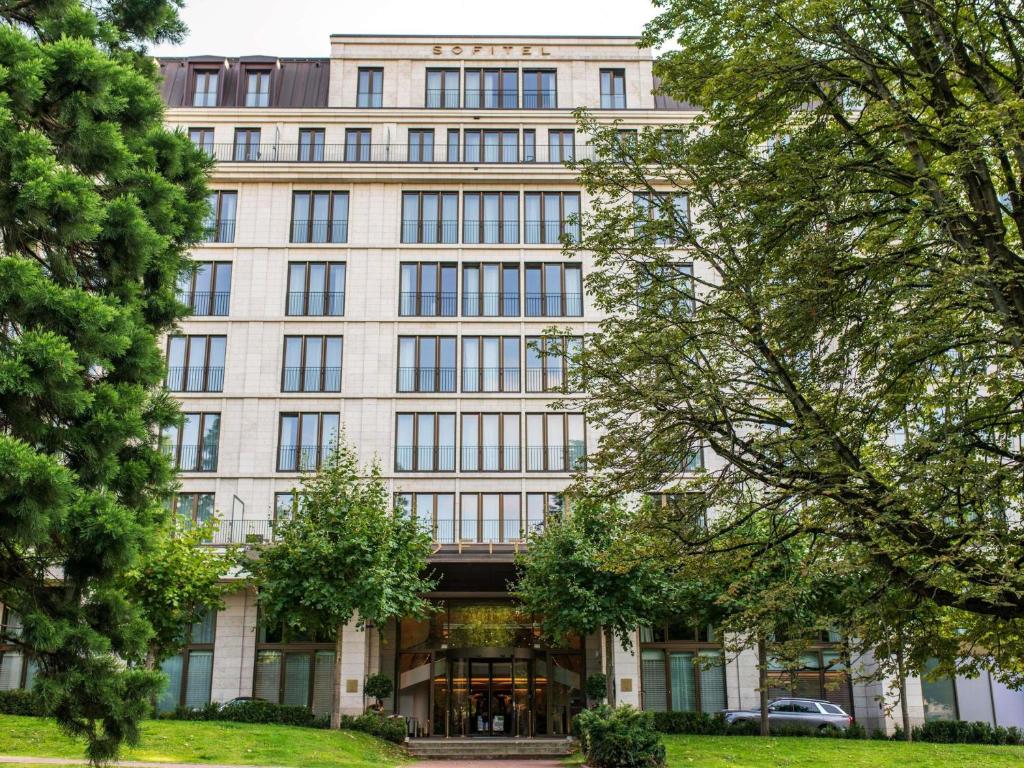 Sofitel Frankfurt Opera, nocleg blisko dworca Frankfurt (Main) Hauptbahnhof