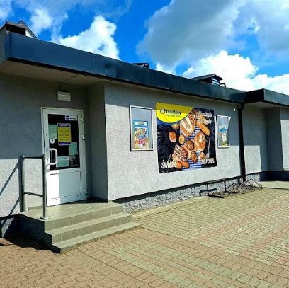Lewiatan, sklep przy dworcu Dobiegniew