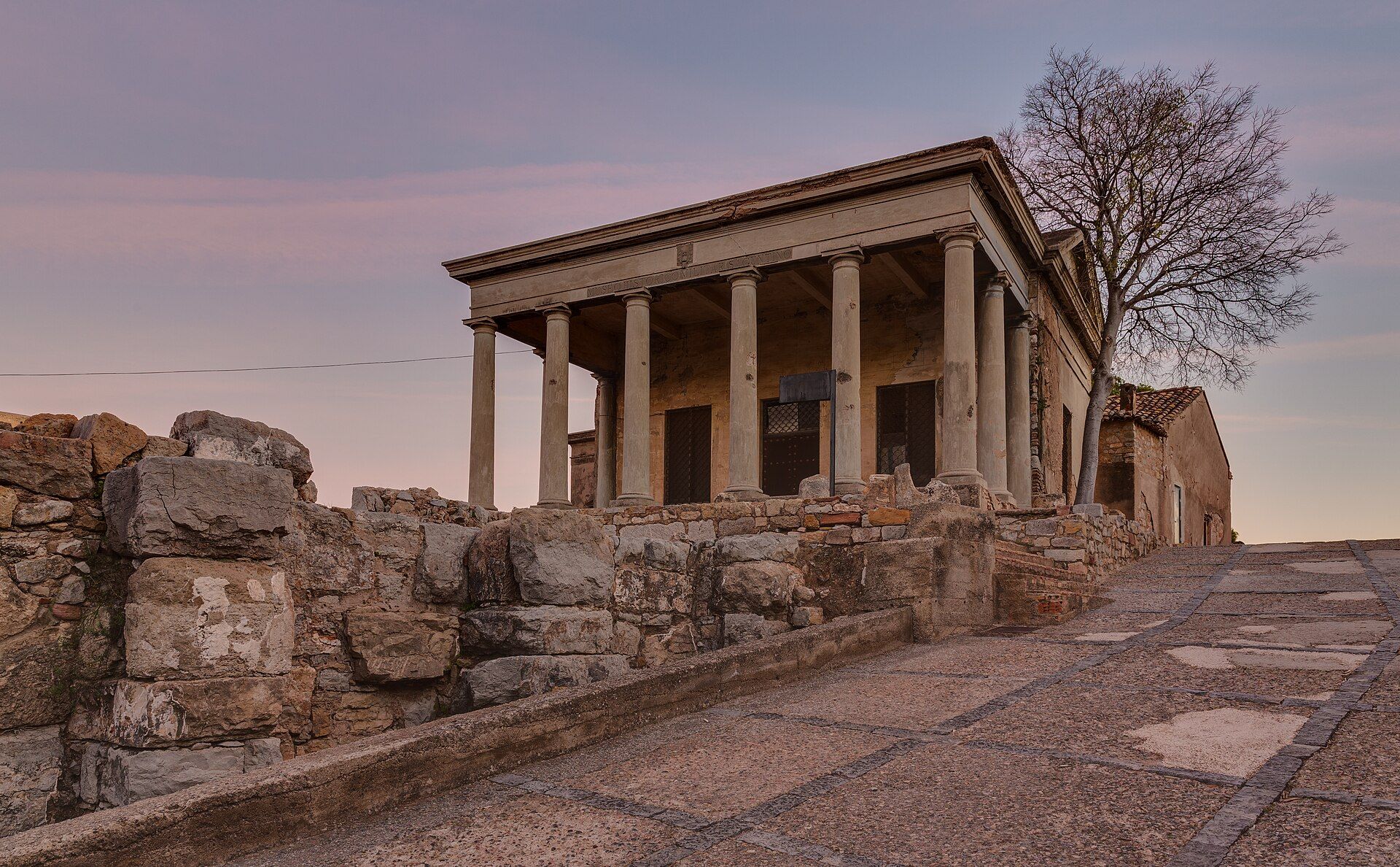 Catalan Museum of Archaeology, atrakcja w pobliżu dworca Barcelona-Sants