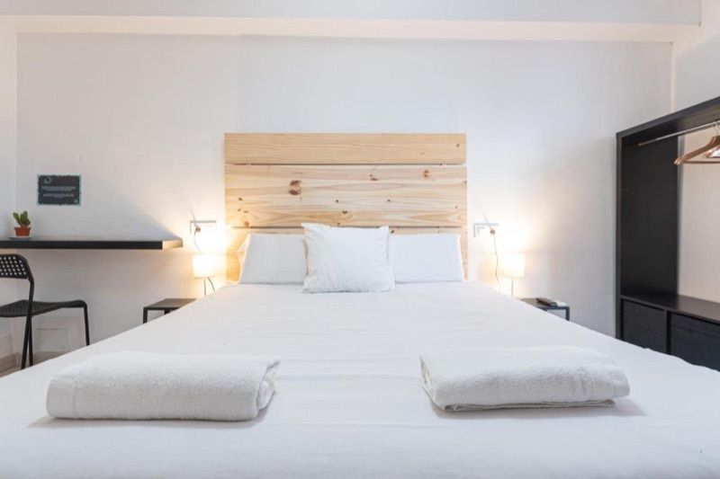 Easy Sants by Bossh! Hotels, hotel blisko dworca Barcelona-Sants