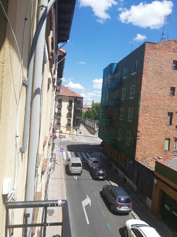 Alba Renueva 4, nocleg blisko dworca León