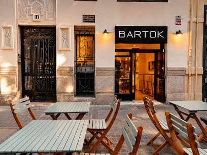 BARTOK vinos y tapas, okolice dworca Joaquín Sorolla