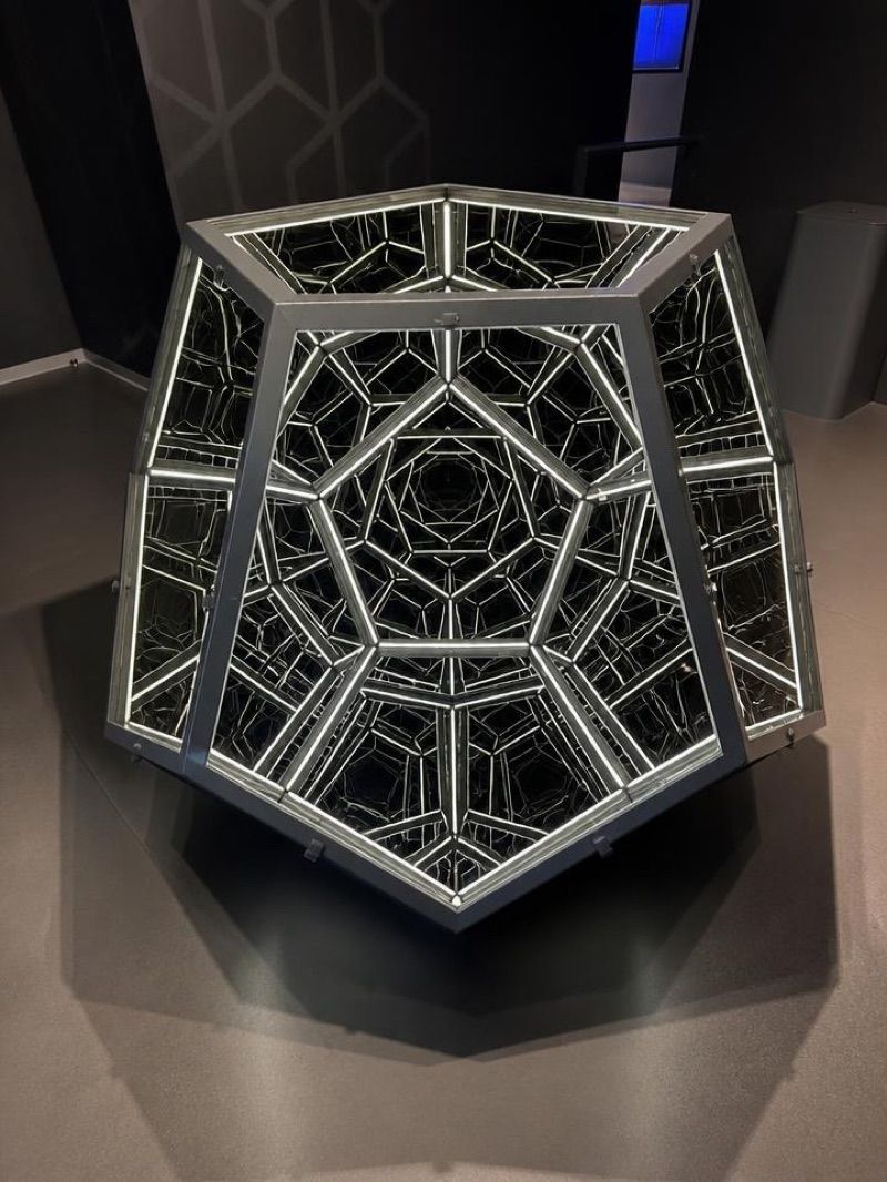 Musée de l'illusion LILLE, atrakcja w pobliżu dworca Lille Europe