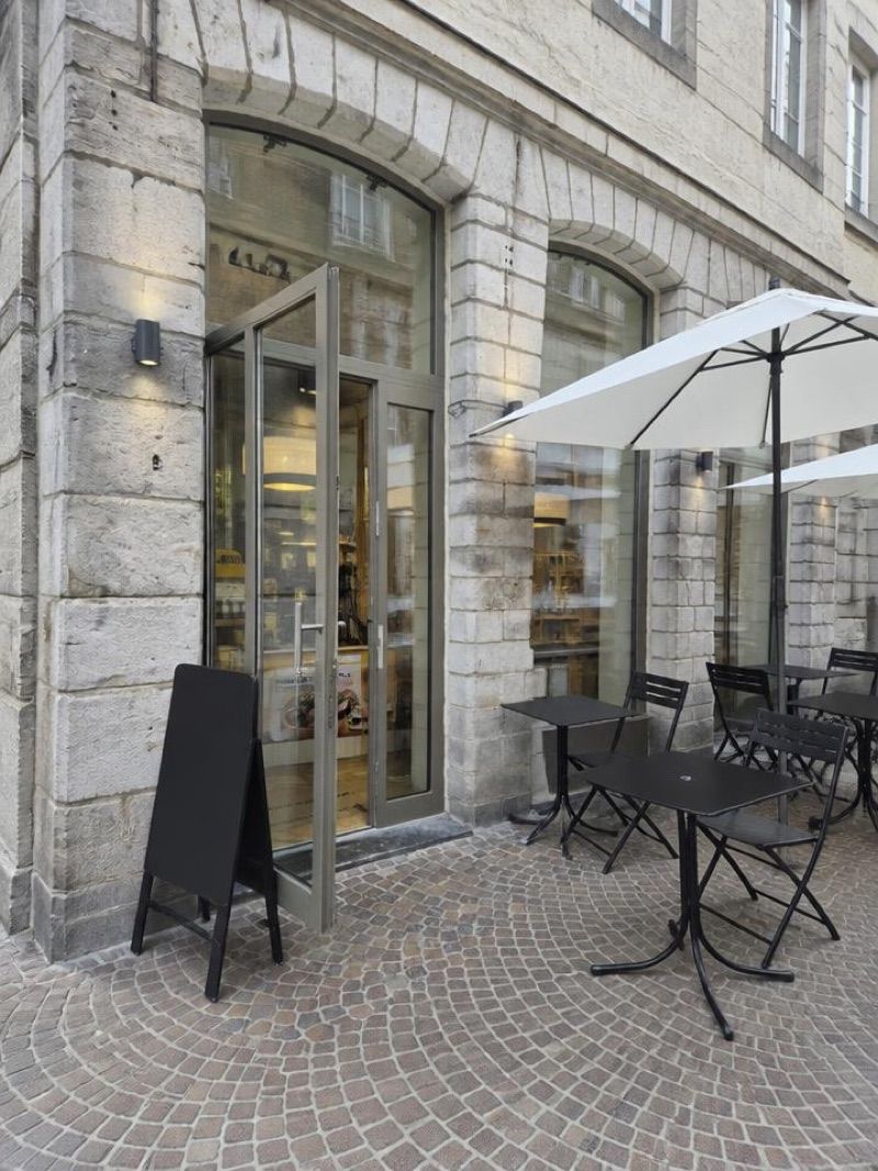 Café Joyeux, okolice dworca Lille Europe