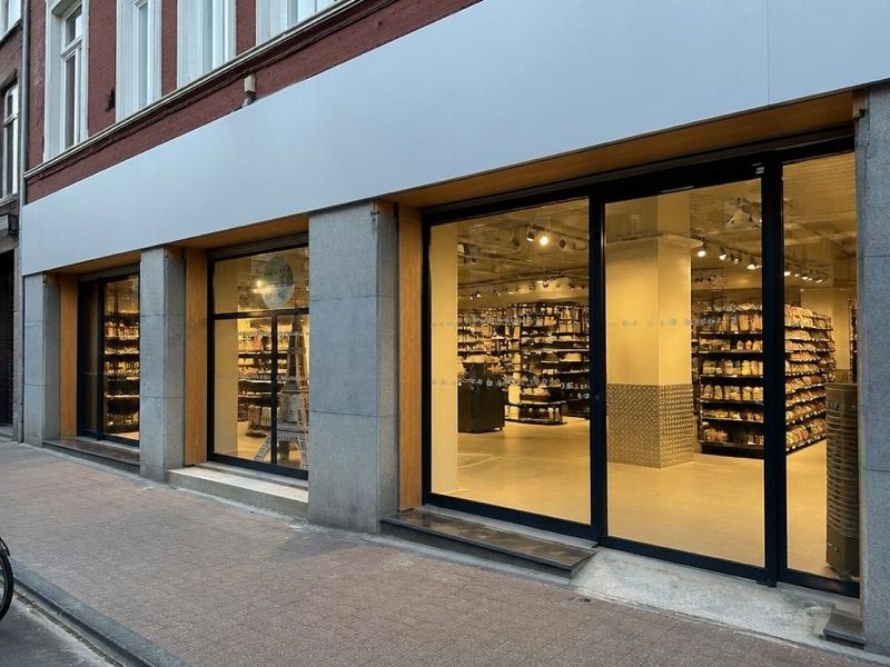 Carrefour City, sklep przy dworcu Lille Europe