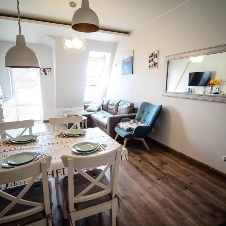 Sweet Nest Apartment, nocleg blisko dworca Giżycko