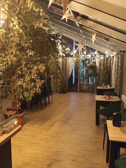 Willow Cafe, okolice dworca Gorlice