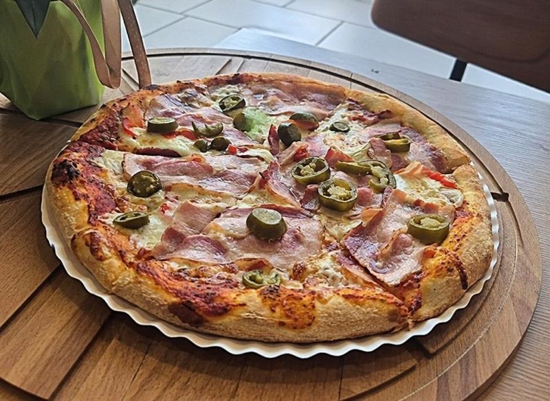 Pizza NoVa Park Neapolka Gorzów, okolice dworca Gorzów Wielkopolski Wschodni