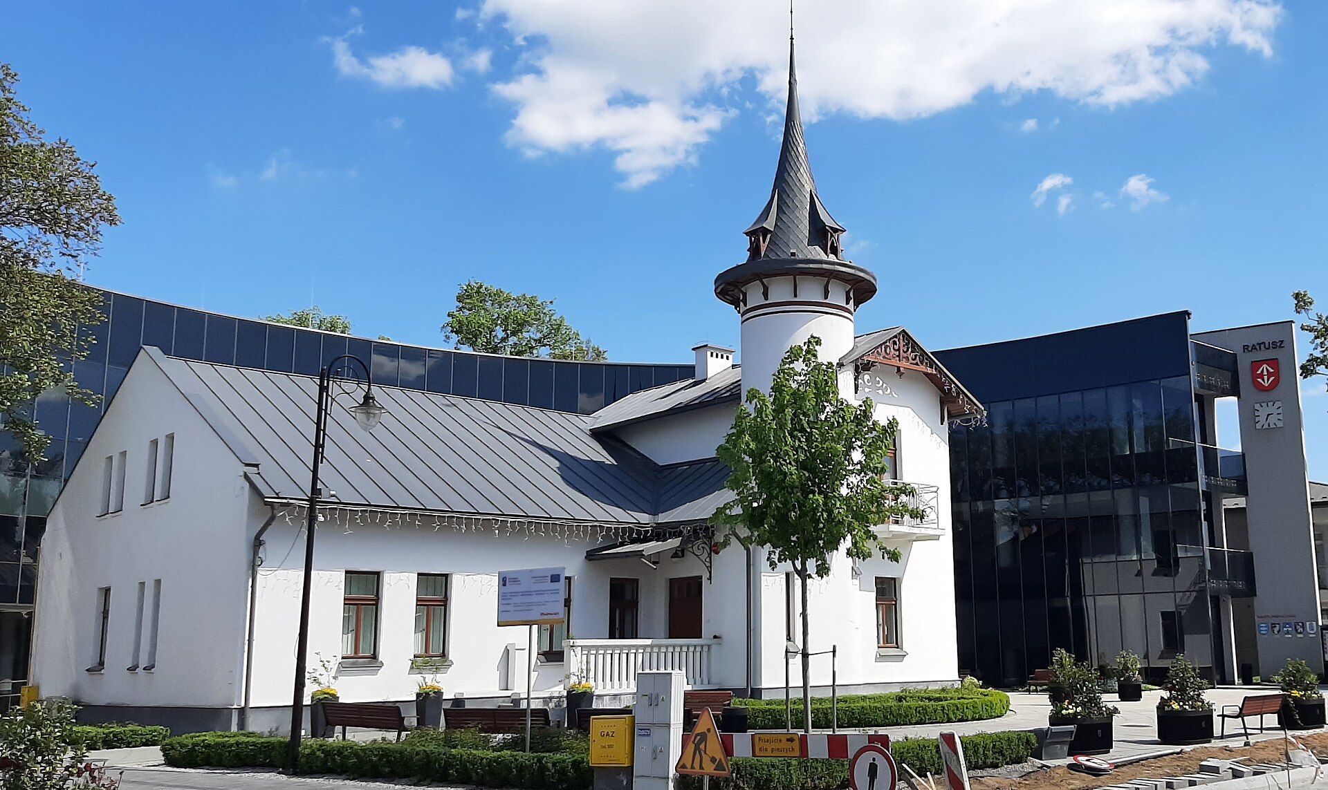 Willa "Niespodzianka", atrakcja w pobliżu dworca Grodzisk Mazowiecki