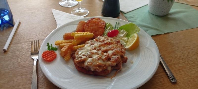 Gaststätte Zur Wehrkirche, okolice dworca Horka GBF