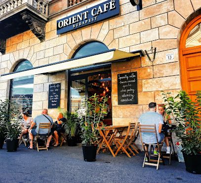 Orient Café Budapest, okolice dworca Budapest-Keleti