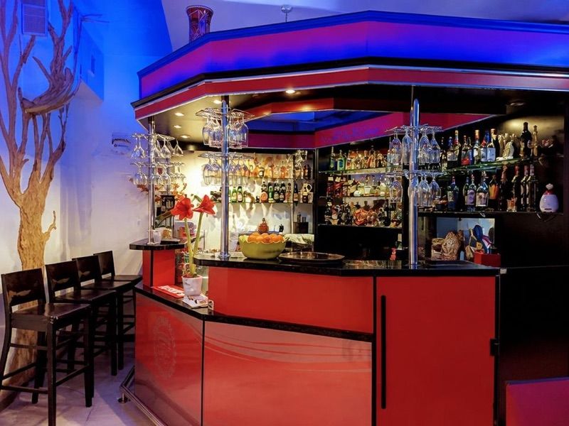 Restauracja Nad Stawkiem, okolice dworca Inowrocław