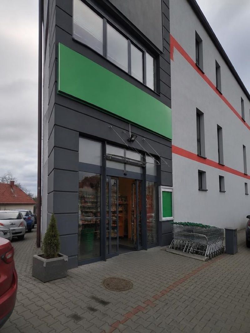 Delikatesy Centrum, sklep przy dworcu Jasło