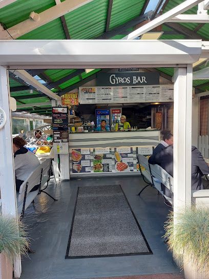 Gyros Bar, okolice dworca Dworzec kolejowy Jastarnia