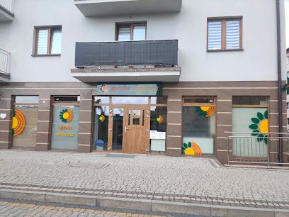 Apteka Słoneczna, sklep przy dworcu Jędrzejów