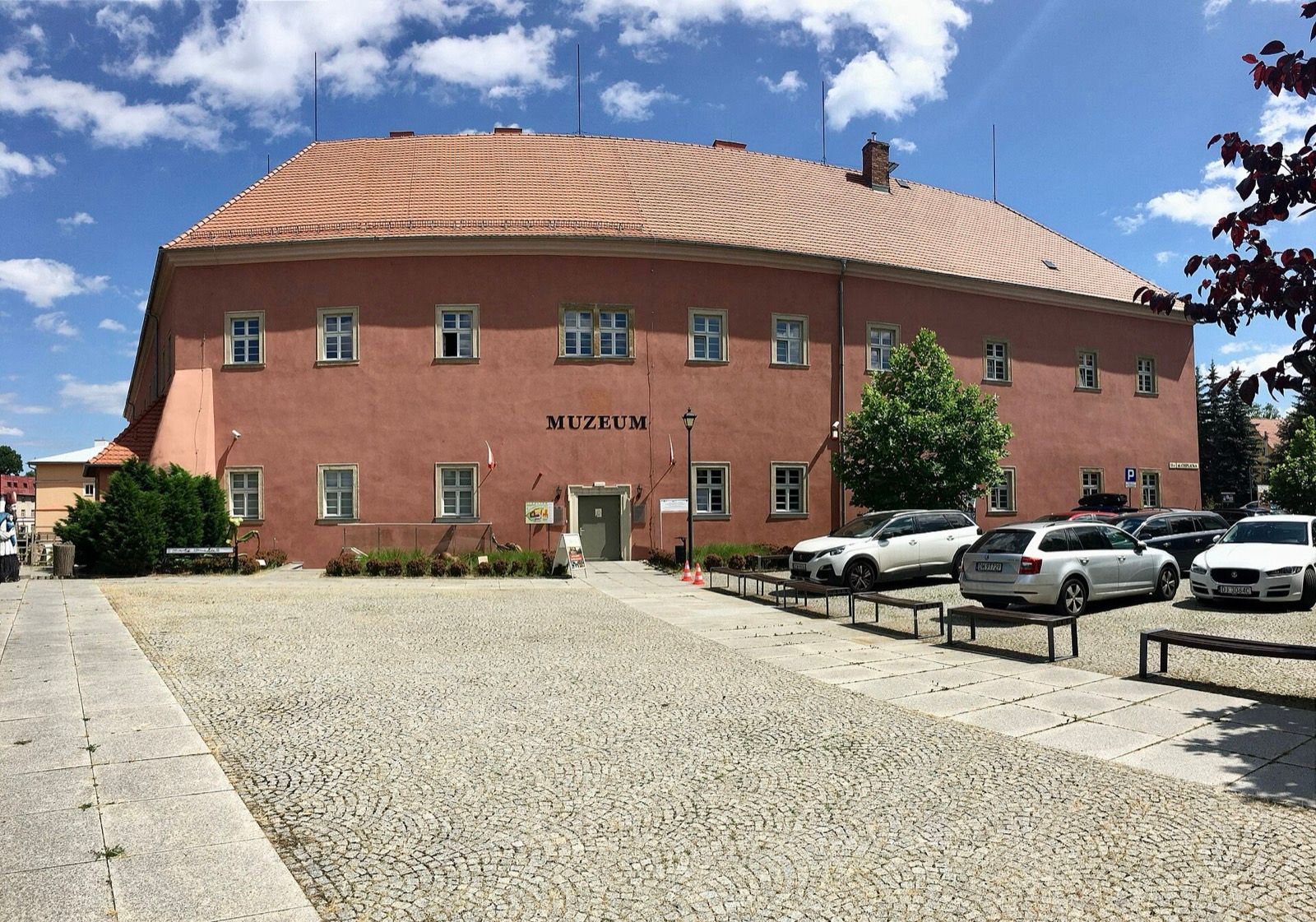 Muzeum Przyrodnicze w Cieplicach, atrakcja w pobliżu dworca Jelenia Góra Cieplice