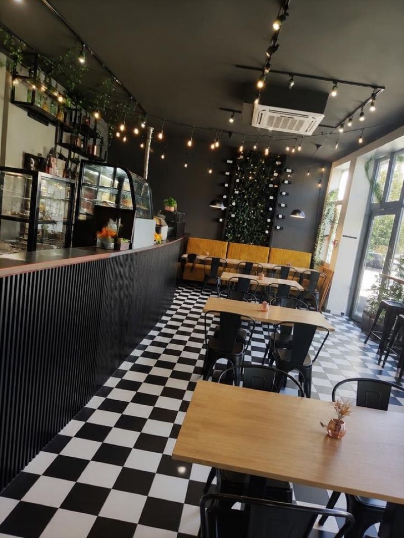 Figo Fago Pizza&Cafe, okolice dworca Jelenia Góra Cieplice