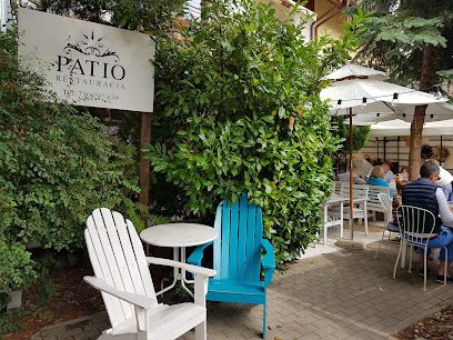 Patio, okolice dworca Jurata