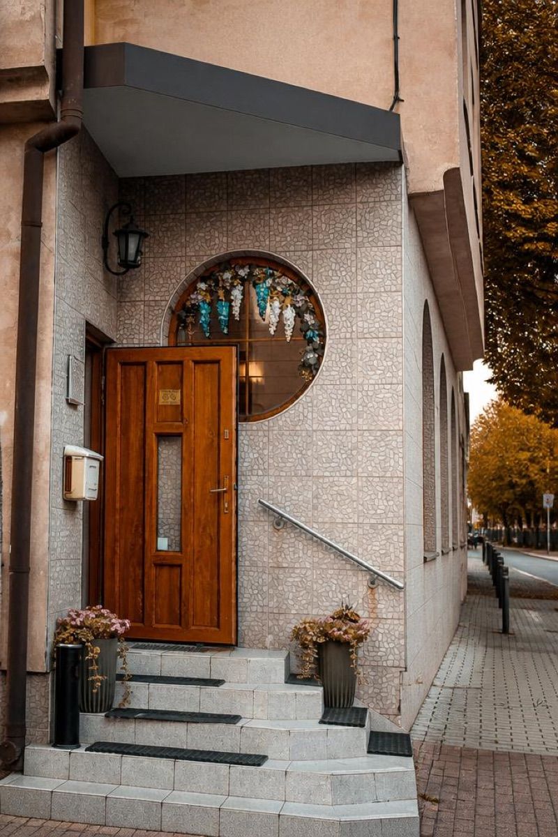 Restauracja Pinii, okolice dworca Kalwaria Zebrzydowska