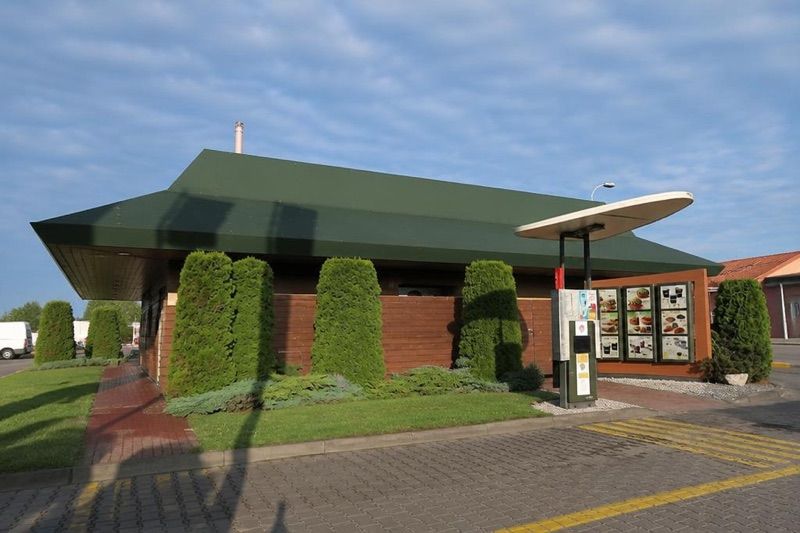 Restauracja McDonald's, okolice dworca Kępno