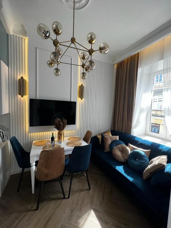 Family & Business Sauna Apartments Sienkiewicza Wesoła No 6 Centrum Downtown - 1 Bedroom with Private Sauna, Parking - NEW!, nocleg blisko dworca Kielce Główne