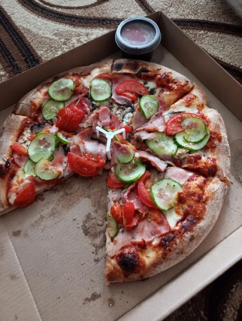 Pizzeria Fantazja, okolice dworca Koniecpol Centrum