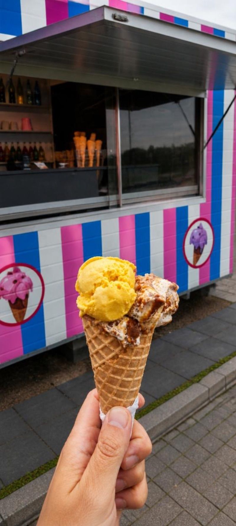 Mega Lody, okolice dworca Koniecpol Centrum