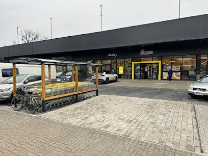 Biedronka, sklep przy dworcu Konin