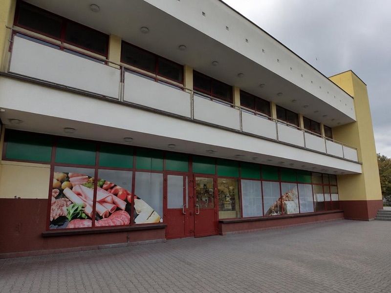 Lewiatan, sklep przy dworcu Kraków Piastów