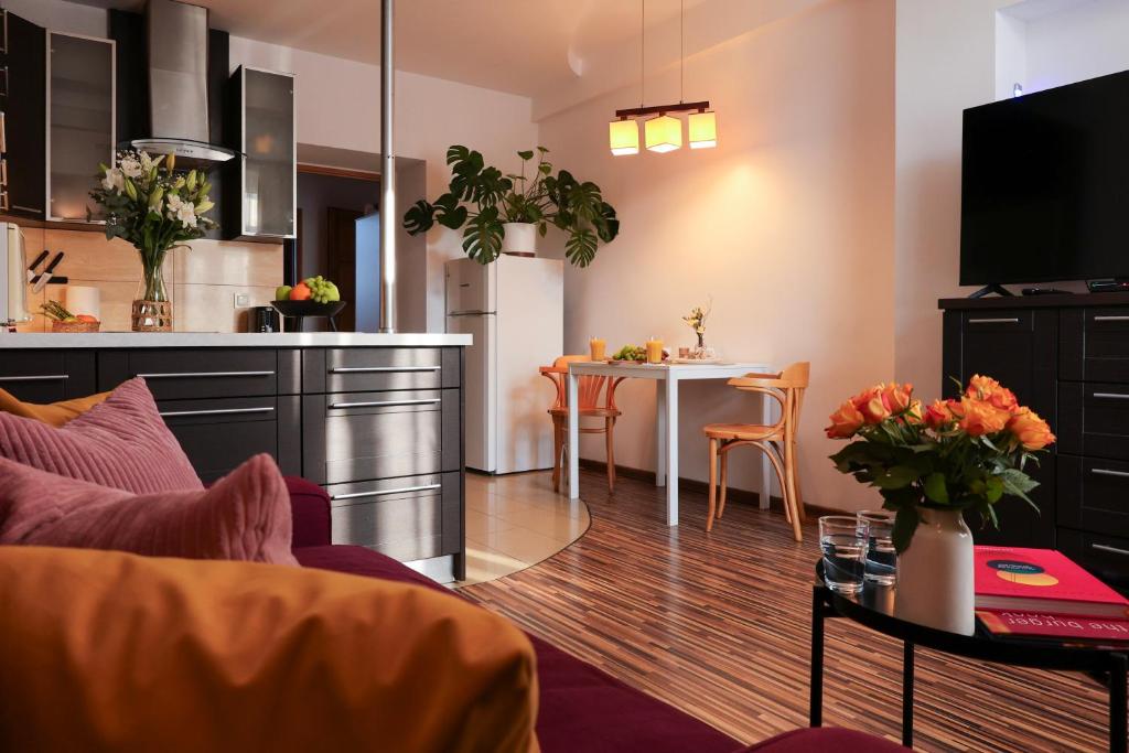 Quiet and comfortable apartment perfect for 2 guests with easy self check in, nocleg blisko dworca Kraków Płaszów