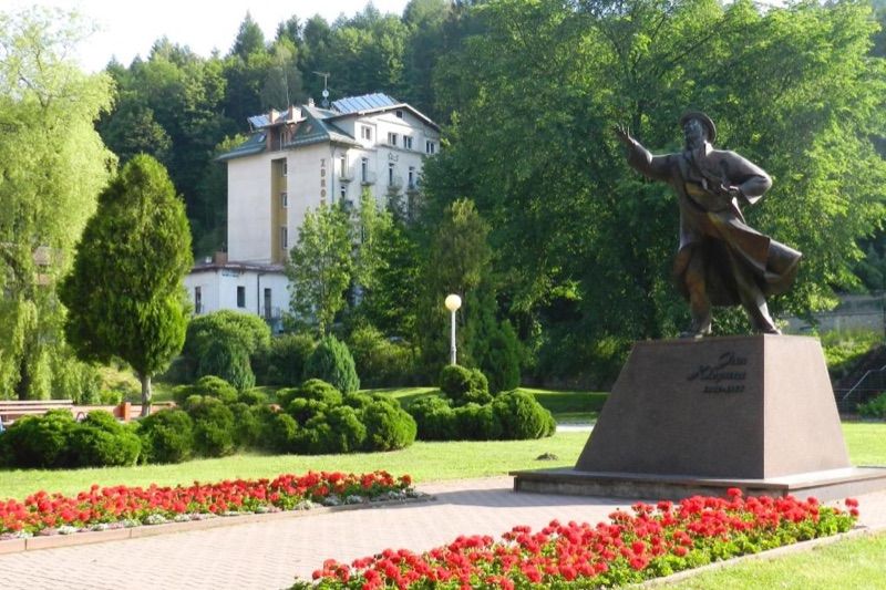 Dom Wczasowy Zdrowie, hotel blisko dworca Krynica-Zdrój