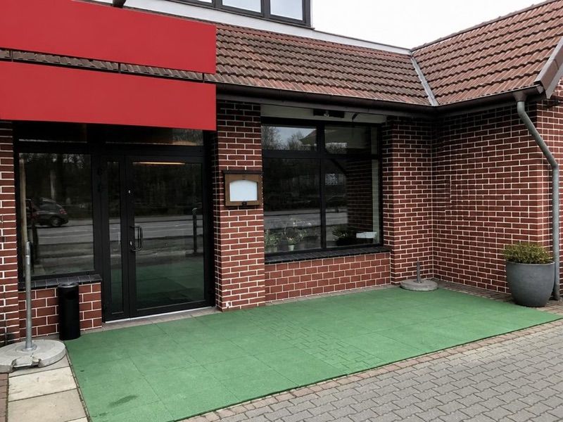 Aga restauracja-pizzeria, okolice dworca Krzeszowice