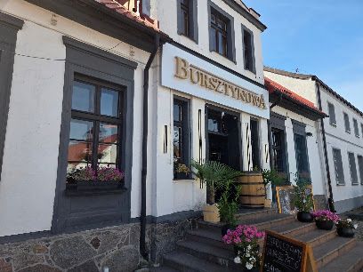 Restauracja Bursztynowa, okolice dworca Łeba