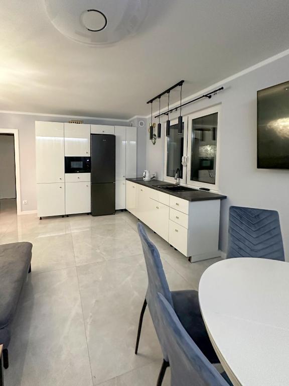 PaVoni Apartments Veranda Blu Mare, nocleg blisko dworca Łeba