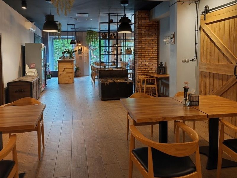 Restauracja Stacja Gliwicka, okolice dworca Legnica