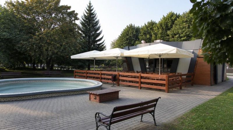 Royal Cafe, okolice dworca Łobez