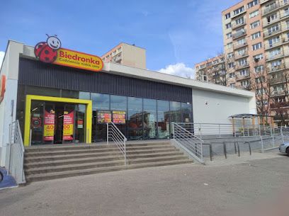 Biedronka, sklep przy dworcu Łódź Widzew