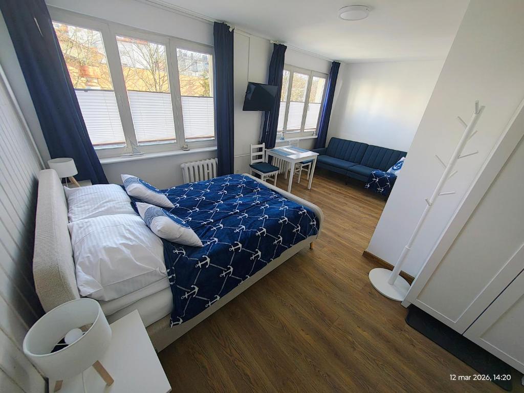 Gryfhaus - Pokój Kapitański, 19m2, blisko plaży, parking, wysoka ocena 9,5, 2-4 osoby, nocleg blisko dworca Międzyzdroje