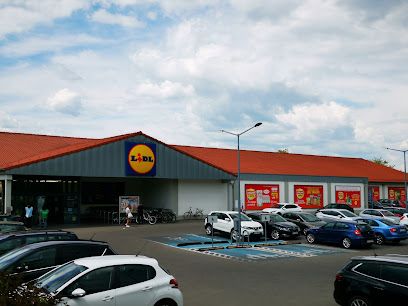 Lidl, sklep przy dworcu Dworzec PKP Mielec