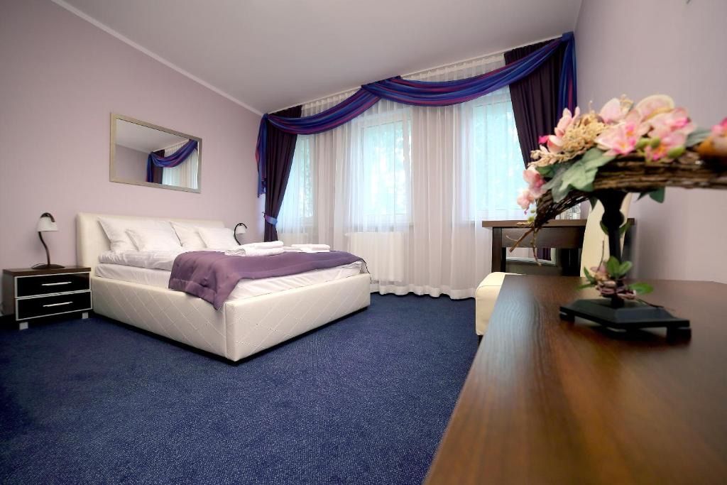 Zajazd Monki, hotel blisko dworca Mońki